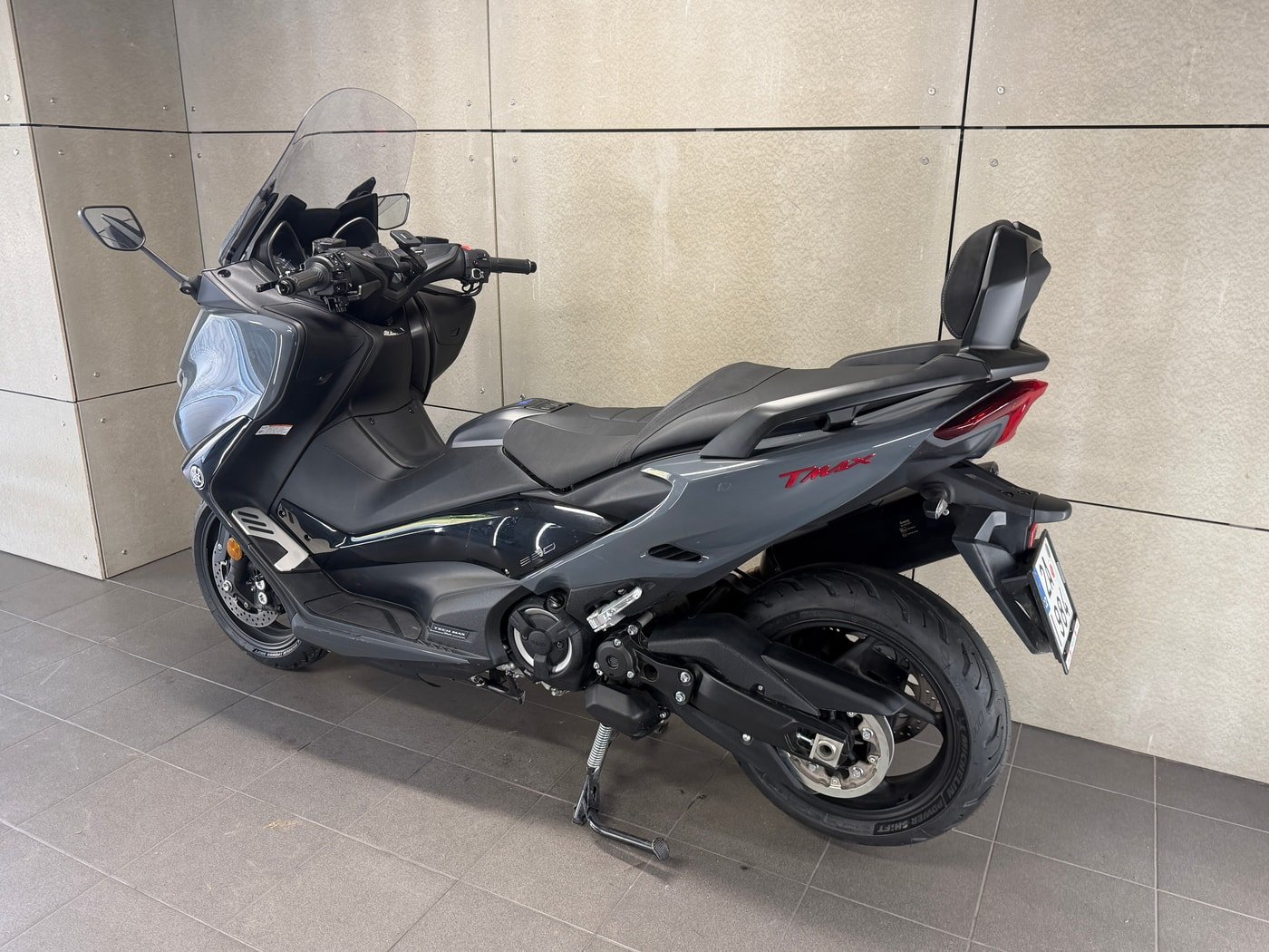 Yamaha TMAX 560 Tech MAX — fotografie 9