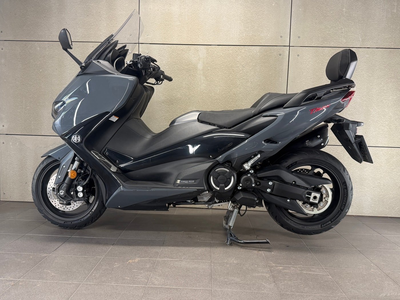 Yamaha TMAX 560 Tech MAX — fotografie 8