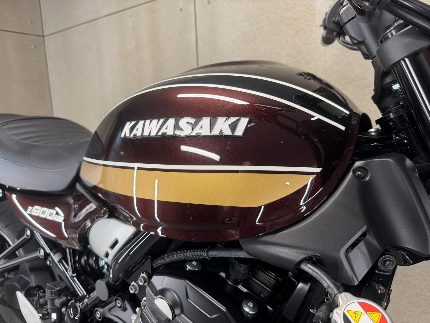 Kawasaki Z900 RS — fotografie 4