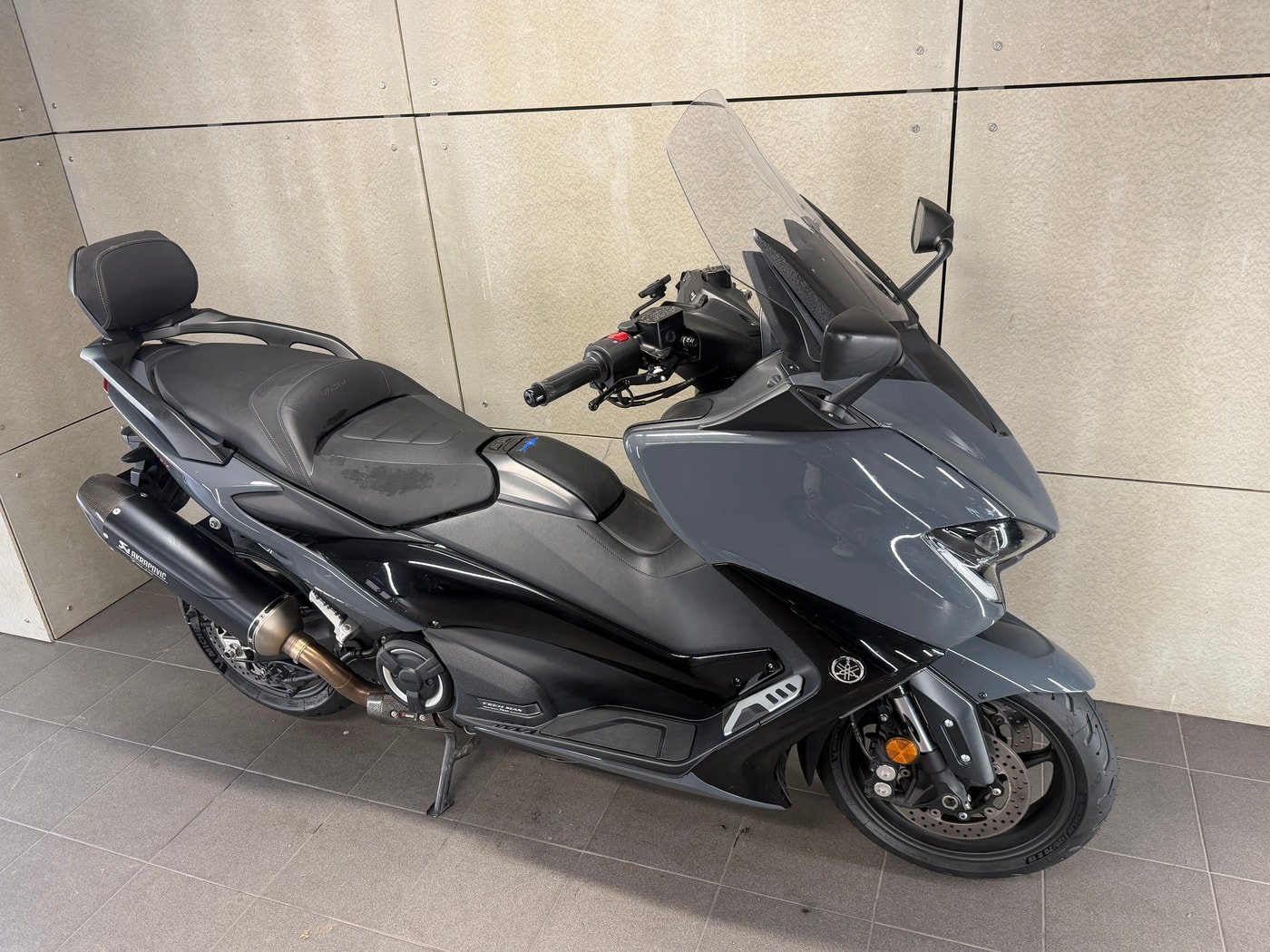 Yamaha TMAX 560 Tech MAX — fotografie 3