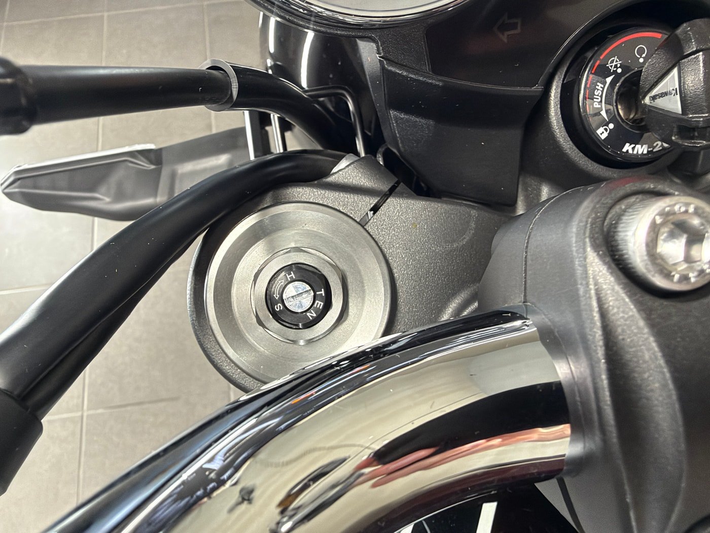 Kawasaki Z900 RS — fotografie 13