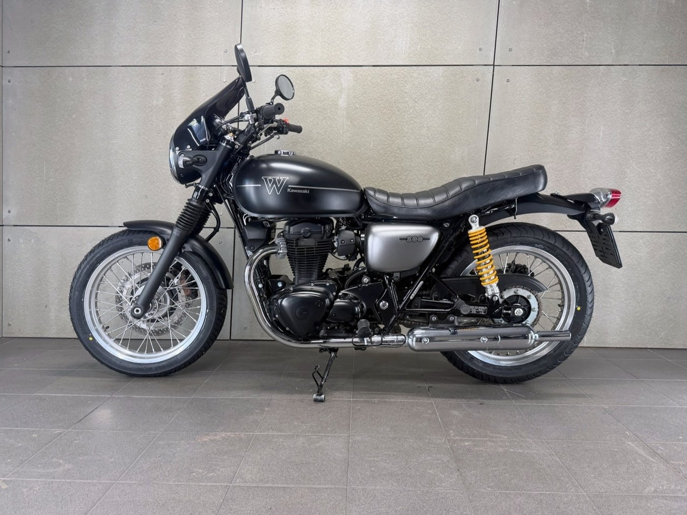 Kawasaki W800 Street ABS — fotografie 3